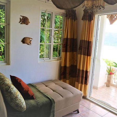 Seychelles Yellow Petals Anse Boileau エクステリア 写真
