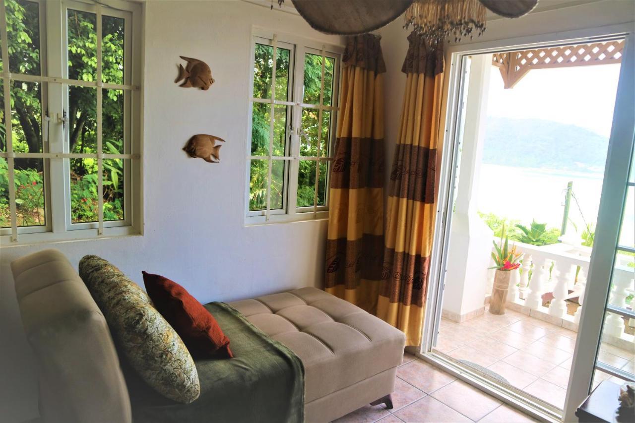 Seychelles Yellow Petals Anse Boileau エクステリア 写真