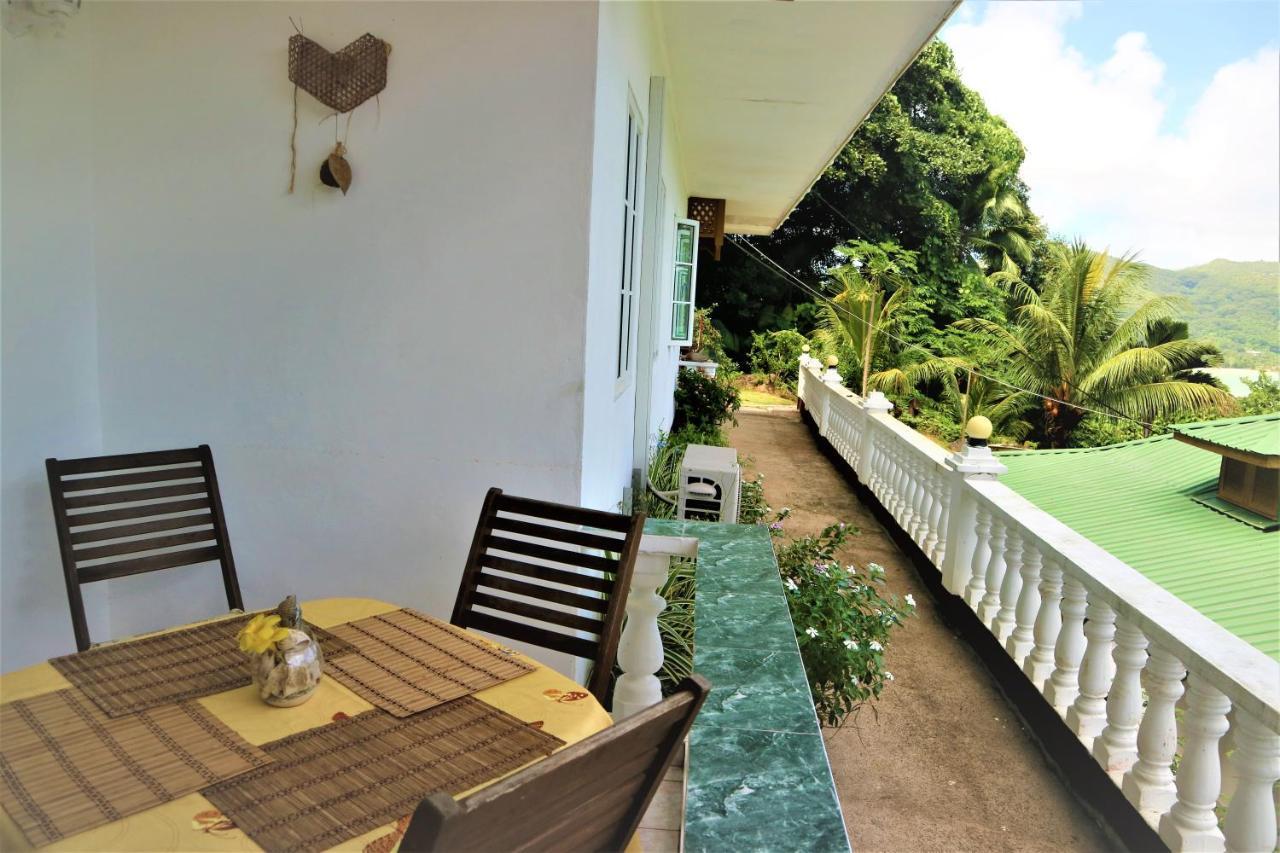 Seychelles Yellow Petals Anse Boileau エクステリア 写真
