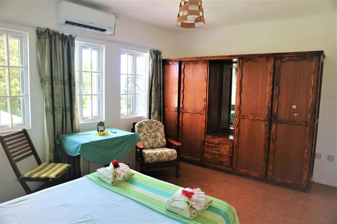 Seychelles Yellow Petals Anse Boileau エクステリア 写真